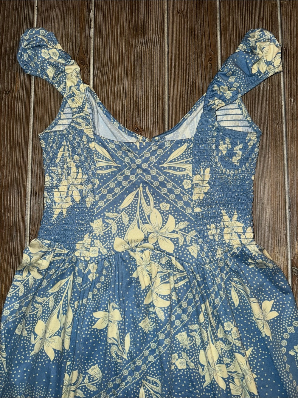 Urban Outfitters Smocked Floral Midi Dress with Ruffle Hem - Picture 5 of 8